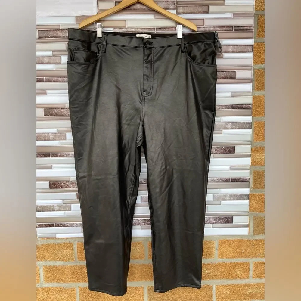 Abercrombie & Fitch Vegan Leather Ultra High Rise Straight Ankle pants 22